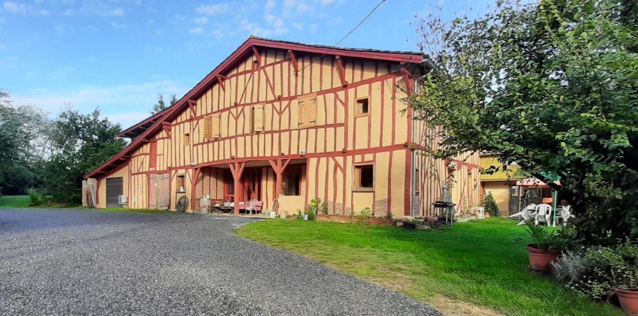 Arie - Chez Joelle Et Michel Hotel Dému Exterior foto